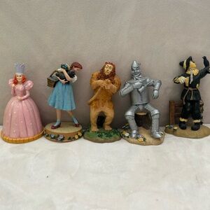 Wizard of Oz figures
